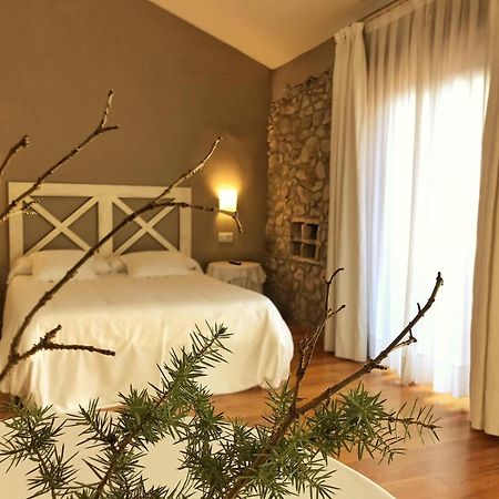 El Castell De La Pobla De Lillet (Adults Only) Villa ภายนอก รูปภาพ