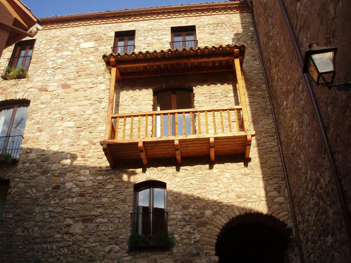 El Castell De La Pobla De Lillet (Adults Only) Villa ภายนอก รูปภาพ